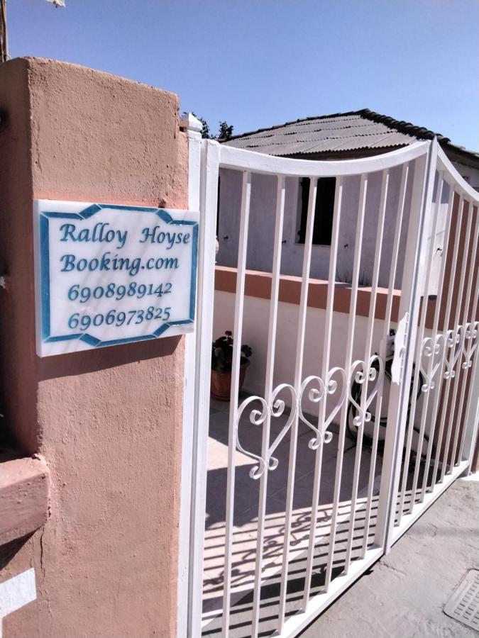 Ralloy Hoyse Sami (Kefalonia)